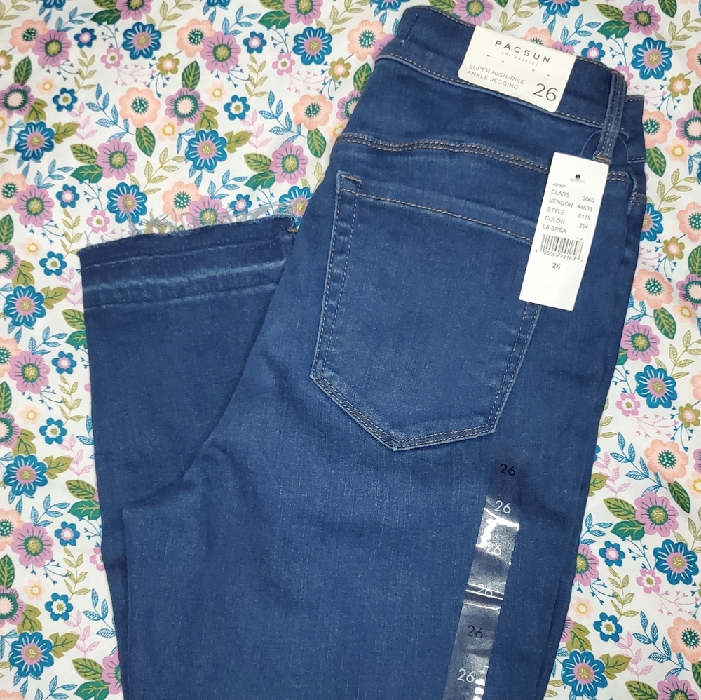 Pacsun size 26 skinny jeggins